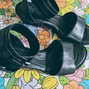 born brand low heeled ankle strap sandal black 7